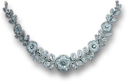 Реплика ожерелья Cartier с изумрудами и бриллиантами