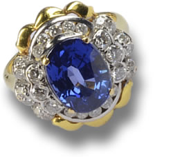 Золотое кольцо с голубым цейлонским сапфиром и бриллиантом