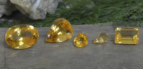 Различные цитриновые драгоценные камни