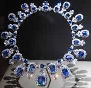Ожерелье с сапфирами и бриллиантами Холла
