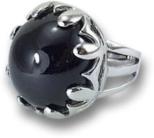 Коктейльное кольцо с ониксом и серебром