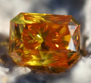 Синтетический алмаз Жизненный камень