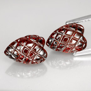  карата, натуральный Темно-красный Гранат Альмандин, Форма сердца, Полупрозрачный