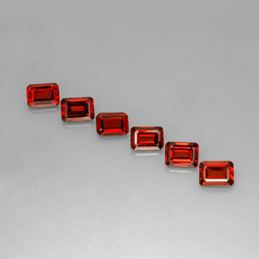 Натуральный красный альмандиновый гранат  карата изумрудная огранка, VVS-VS