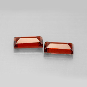 Натуральный темно-красный альмандиновый гранат  карата багет, VVS-VS