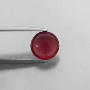 Натуральный темно-красный альмандиновый гранат 2,32 карата прозрачный, полупрозрачный