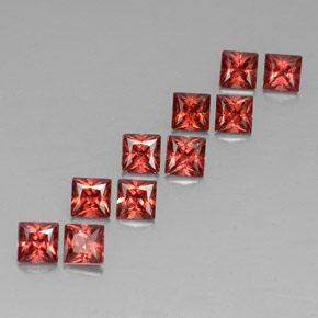  карата, натуральный Темно-красный Гранат Альмандин, Квадрат, VVS-VS