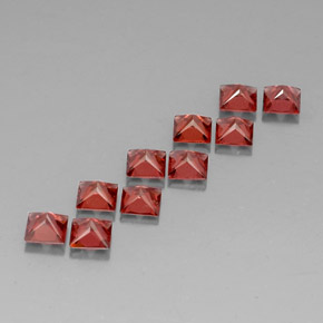  карата, натуральный Темно-красный Гранат Альмандин, Квадрат, VVS-VS