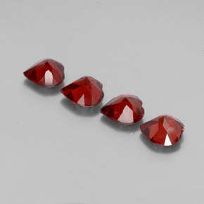  карата, натуральный Темно-красный Гранат Альмандин, Форма сердца, VVS-VS