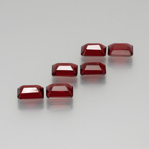  карата, натуральный Темно-красный Гранат Альмандин, Изумрудная огранка, Чистота VS