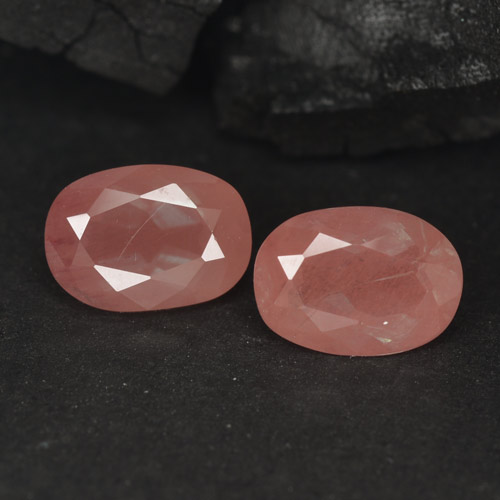 1.90 карата, натуральный Бледно-красновато-оранжевый Андезин-Лабрадорит, Огранка Овал, VVS-VS
