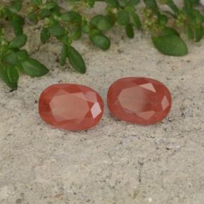 1.92 карата, натуральный Медово-красный Андезин-Лабрадорит, Огранка Овал, Полупрозрачный