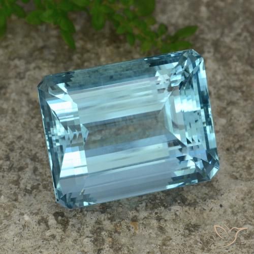 40.56 карата, натуральный Deep Aqua Blue (темно-синий) Аквамарин, Октагон / Изумрудная Огранка, Чистота VVS