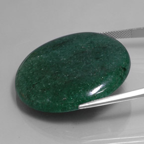 Натуральный зелёный авантюрин 71,30 карата огранка круг, полупрозрачный