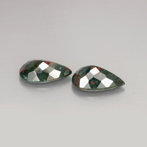  карата, натуральный Пятнисто-зеленый Кровавый Камень/Гелиотроп, Форма груши, Непрозрачный