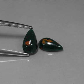  карата, натуральный Пятнисто-зеленый Кровавый Камень/Гелиотроп, Форма груши, Непрозрачный