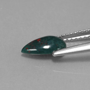 0.69 карата, натуральный Пятнисто-зеленый Кровавый Камень/Гелиотроп, Форма груши, Непрозрачный