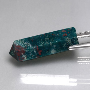 13.22 карата, натуральный Пятнисто-зеленый Кровавый Камень/Гелиотроп, Необычная форма, Непрозрачный