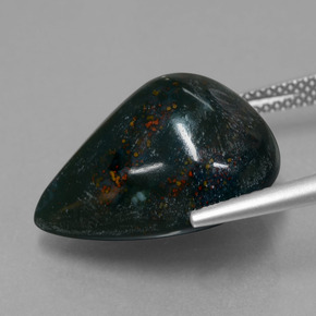 17.38 карата, натуральный Пятнисто-зеленый Кровавый Камень/Гелиотроп, Форма груши, Непрозрачный