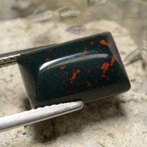 4.62 карата, натуральный Пятнисто-зеленый Кровавый Камень/Гелиотроп, Огранка Багет, Непрозрачный