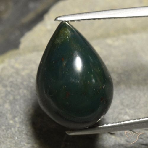13.48ct Натуральный Темно-зеленый Кровавый Камень/Гелиотроп, Форма груши, Непрозрачный