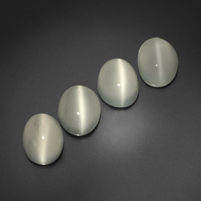 Натуральный белый cat's eye moonstone  карата прозрачный, полупрозрачный