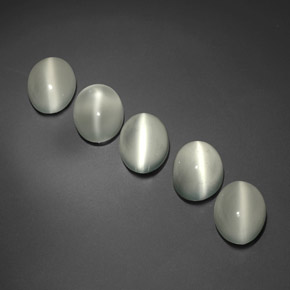 Натуральный белый cat's eye moonstone  карата прозрачный, полупрозрачный