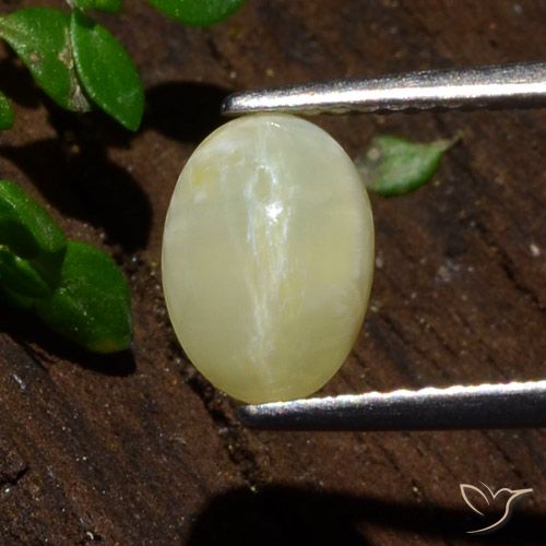 1.80ct Натуральный Средне-светло-желтый Опал Кошачий Глаз, Овал, Полупрозрачный