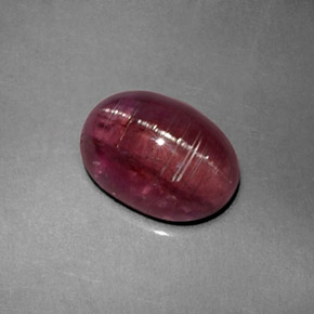 Натуральный розовый cat's eye tourmaline 2,61 карата прозрачный, полупрозрачный