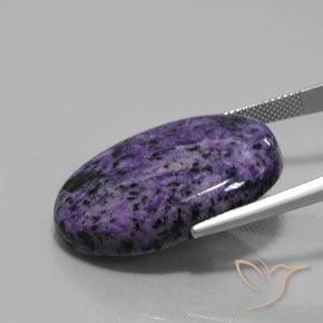 32.45 карата, натуральный Темно-фиолетовый Чароит, Огранка Овал, Непрозрачный