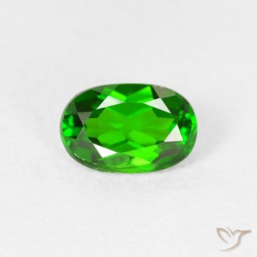 0.56ct Натуральный Яркий лесной зеленый Хромдиопсид, Овал, Чистота VS