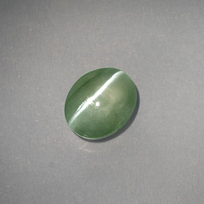 Натуральный зелёный chrysoberyl cat's eye 1,03 карата прозрачный, полупрозрачный