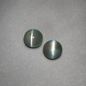 Натуральный зелёный chrysoberyl cat's eye  карата прозрачный, полупрозрачный