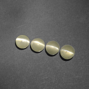 Натуральный зелёный chrysoberyl cat's eye  карата прозрачный, полупрозрачный