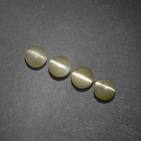 Натуральный зелёный chrysoberyl cat's eye 1,51 карата прозрачный, полупрозрачный