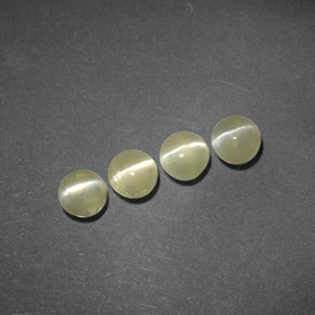 Натуральный зелёный chrysoberyl cat's eye  карата прозрачный, полупрозрачный