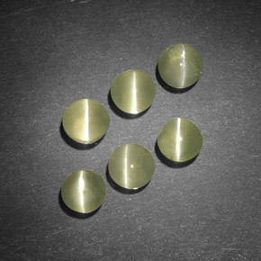 Натуральный зелёный chrysoberyl cat's eye  карата прозрачный, полупрозрачный