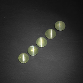 Натуральный зелёный chrysoberyl cat's eye  карата прозрачный, полупрозрачный