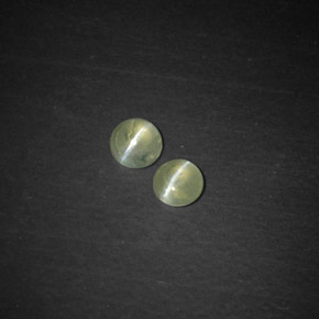 Натуральный зелёный chrysoberyl cat's eye  карата прозрачный, полупрозрачный