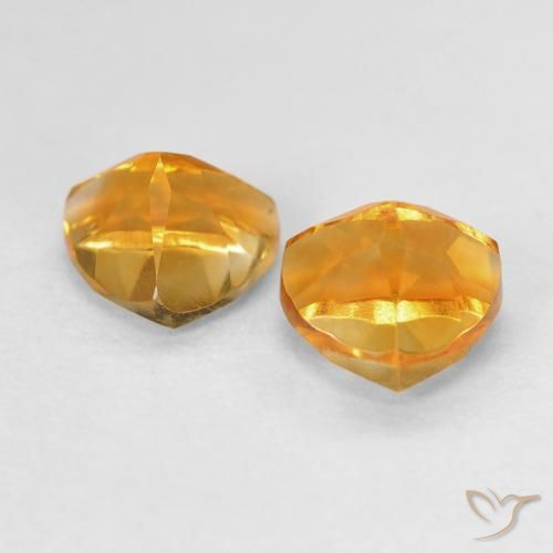 1.68 карата, натуральный Medium Light Orange-Gold Цитрин, Триллион, VVS-VS