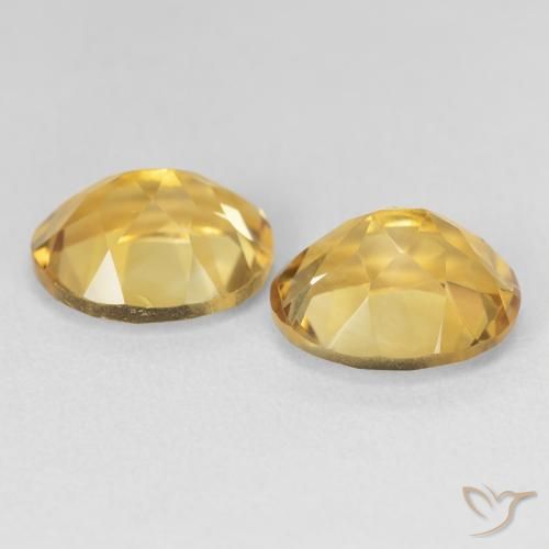6.81 карата, натуральный Medium Light-Golden Цитрин, Овал, VVS-VS