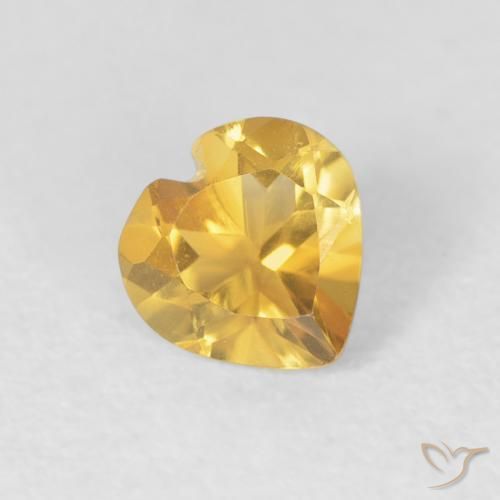 0.64ct Натуральный Среднее золото Цитрин, Сердце, Чистота VVS