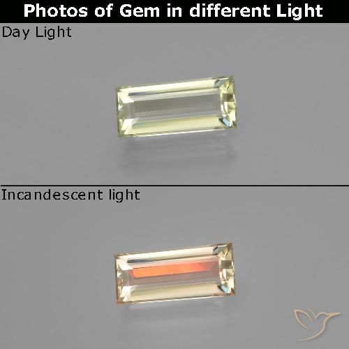 1.25ct Натуральный Очень светло-желтый Диаспора, меняющая цвет, Огранка Багет, Чистота VVS