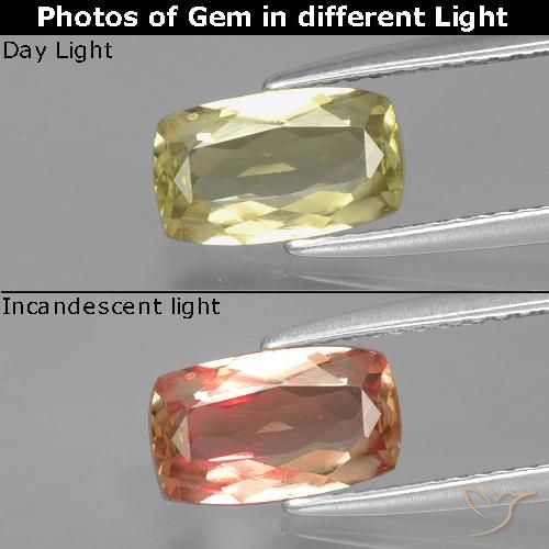 1.16ct Натуральный Очень светло-желтый Диаспора, меняющая цвет, Подушка, Чистота VS