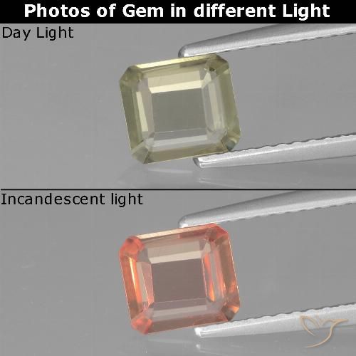 0.79ct Натуральный Очень светло-желтый Диаспора, меняющая цвет, Изумрудная огранка, VVS-VS