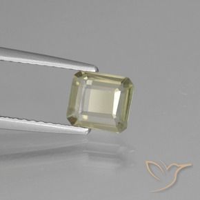 0.79 карата, натуральный Очень светло-желтый Диаспора, меняющая цвет, Октагон / Изумрудная Огранка, VVS-VS