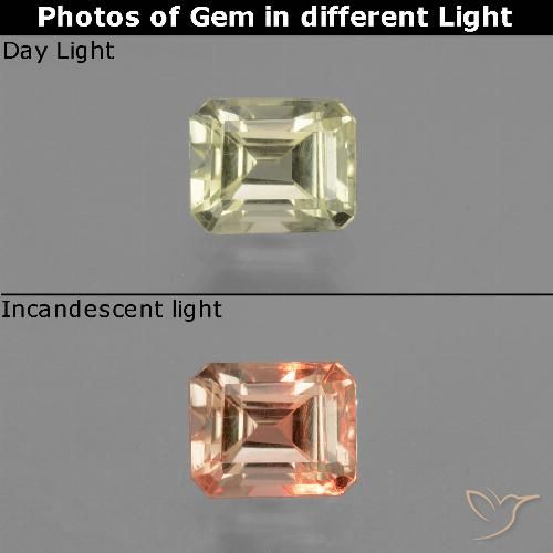 0.74ct Натуральный Очень светло-желтый Диаспора, меняющая цвет, Изумрудная огранка, Чистота VS