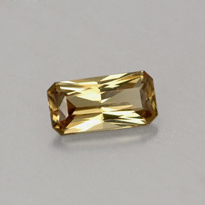 0.66 карата, натуральный Зеленовато-коричневый с переходом в красно-розовый Меняющий цвет гранат, Изумрудная огранка, VVS-VS