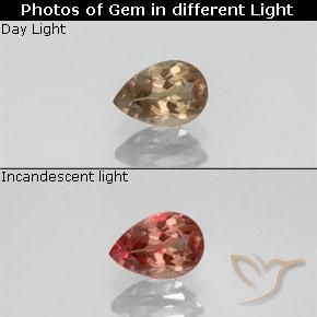 0.57ct Натуральный Светло-коричневый Меняющий цвет гранат, Форма груши, Чистота VS