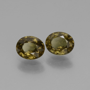  карата, натуральный Зеленовато-коричневый с переходом в красно-розовый Меняющий цвет гранат, Огранка Овал, VS-SI